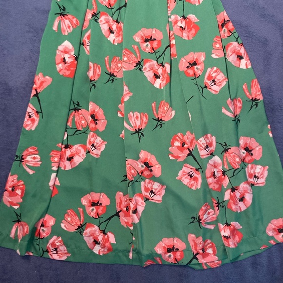 Who What Wear Green Floral Pleated Midi Skirt - Picture 2 of 4